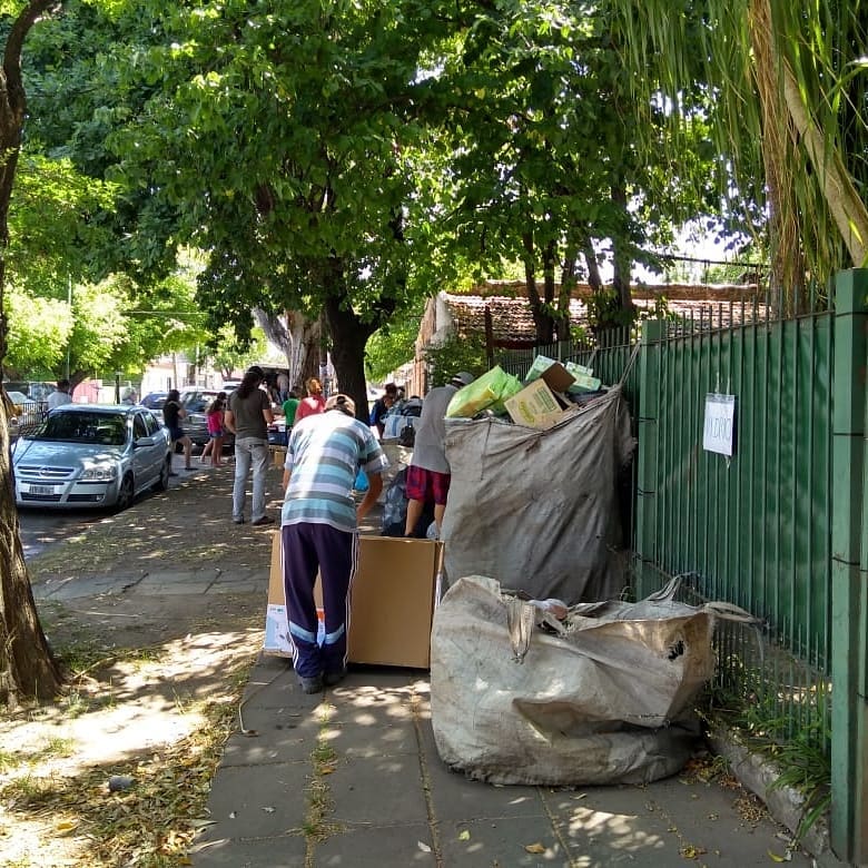 Jornada de recolección en Merlo Norte