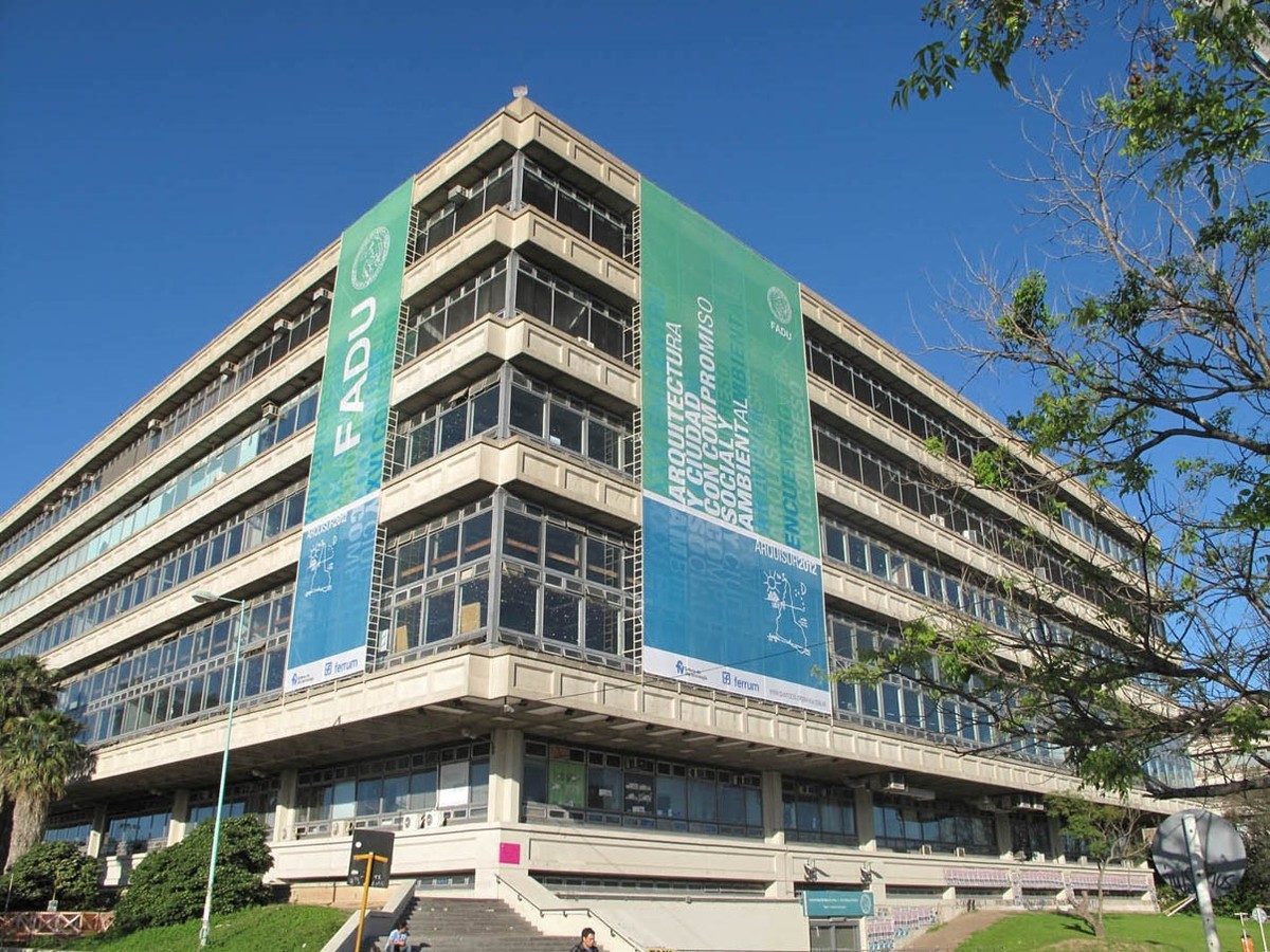 Foto edificio FADU
